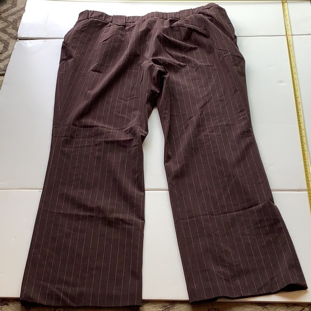 Apostrophe stretch brown pinstripe dress pants‘ Size 16 - Picture 7 of 8